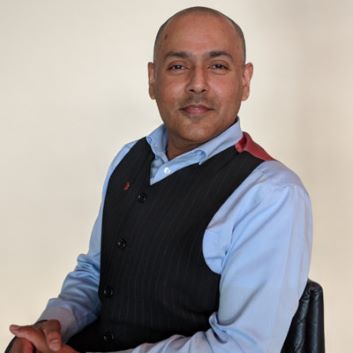 Kamran Mallick headshot